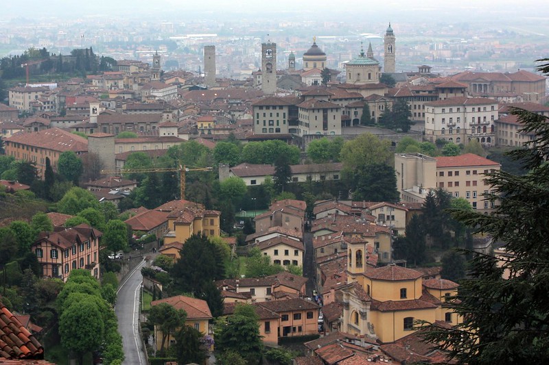 Bergamo egy nagyon szép város. A bergamói reptértől fél órányira ilyen szépet is láthatunk! 