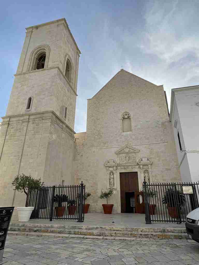 Polignnao a Mare látnivalók