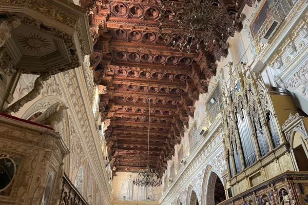 Duomo di Enna Szicliíában és a különleges mennyezete