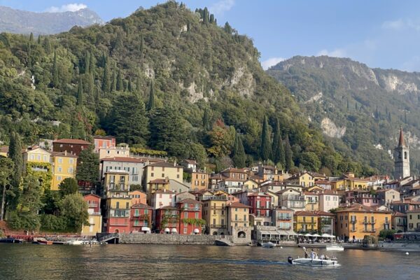 Comói-tó egynapos kirándulás Milánóból 2026-ban